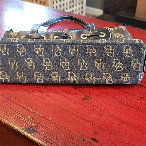 Dooney & Bourke Vintage Brown and Tan Shoulder Bag - Picture 4 of 10